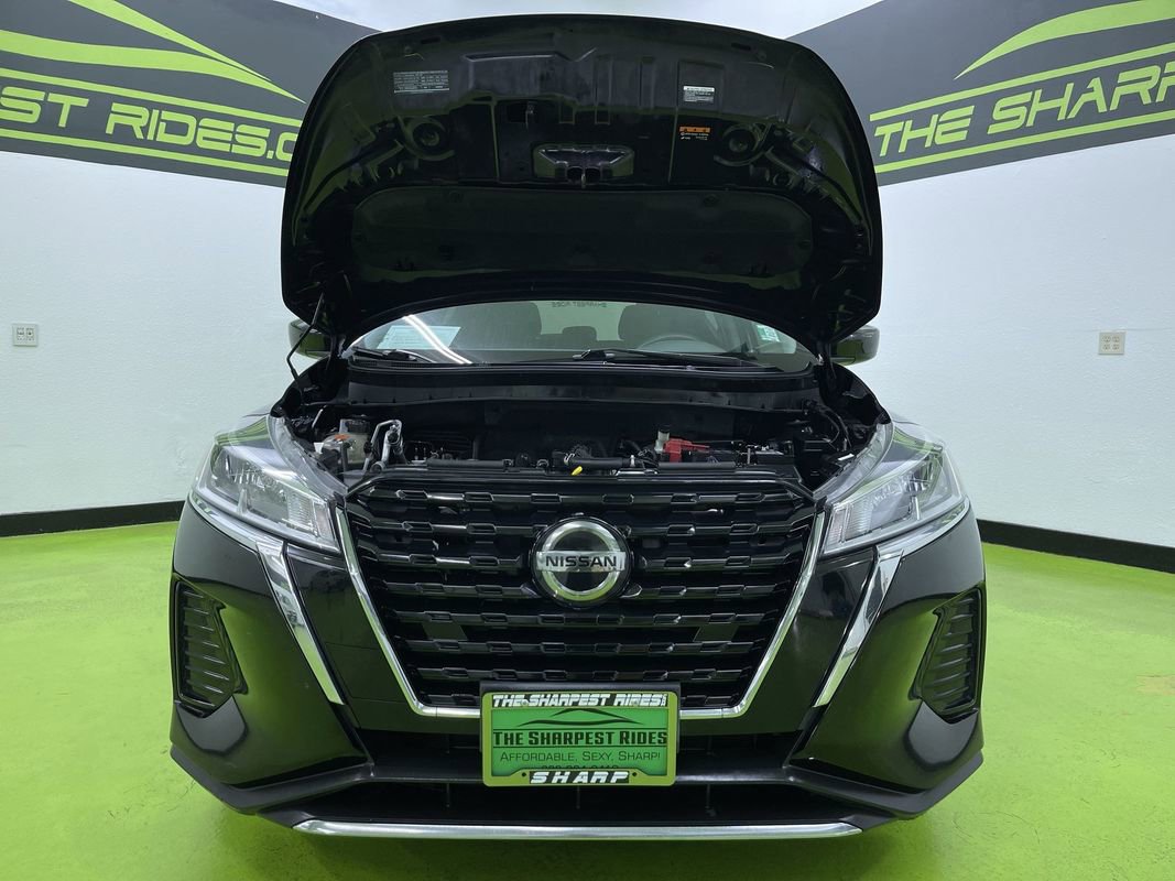 Used 2021 Nissan Kicks SV image 4