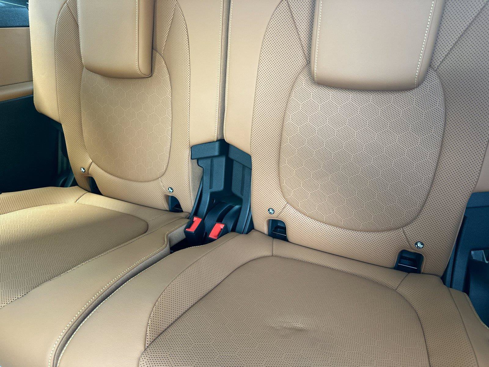 New 2025 Volkswagen ID. Buzz Pro S RWD image 14