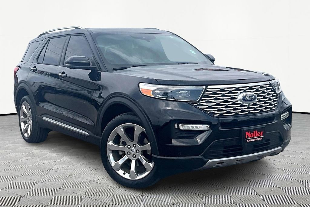 Used 2020 Ford Explorer Platinum w/ Premium Technology Package image 12