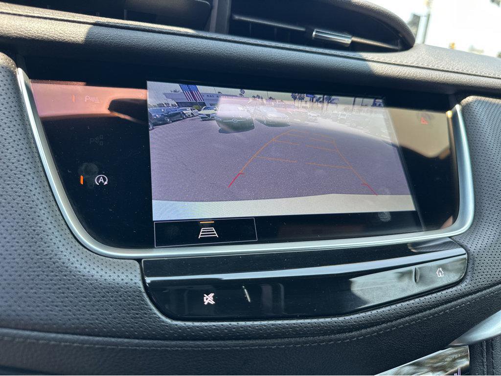 Used 2024 Cadillac XT5 Premium Luxury image 6
