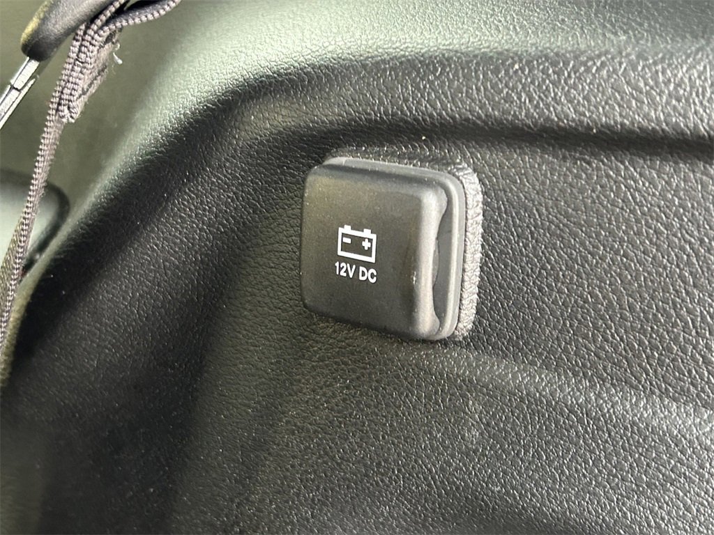 Used 2025 Jeep Grand Cherokee L Limited image 15