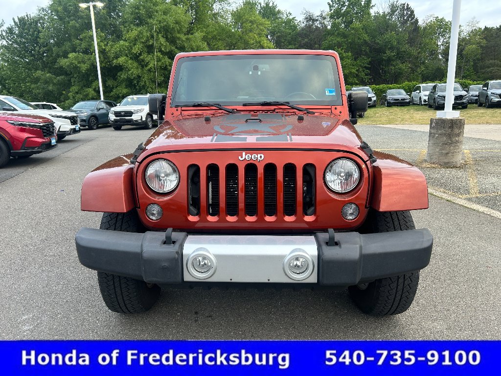 Used 2014 Jeep Wrangler Unlimited Sahara w/ Connectivity Group AWD/4WD image 9