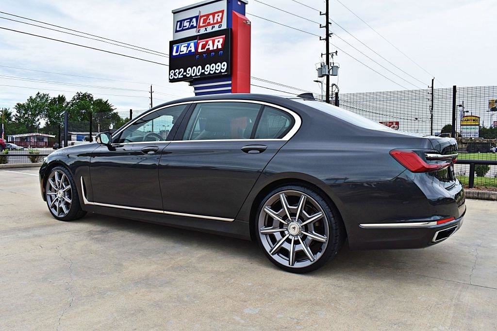 Used 2022 BMW 740i RWD image 9