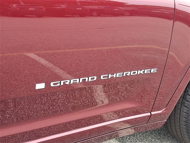 Certified 2024 Jeep Grand Cherokee Overland w/ Luxury Tech Group IV image 24