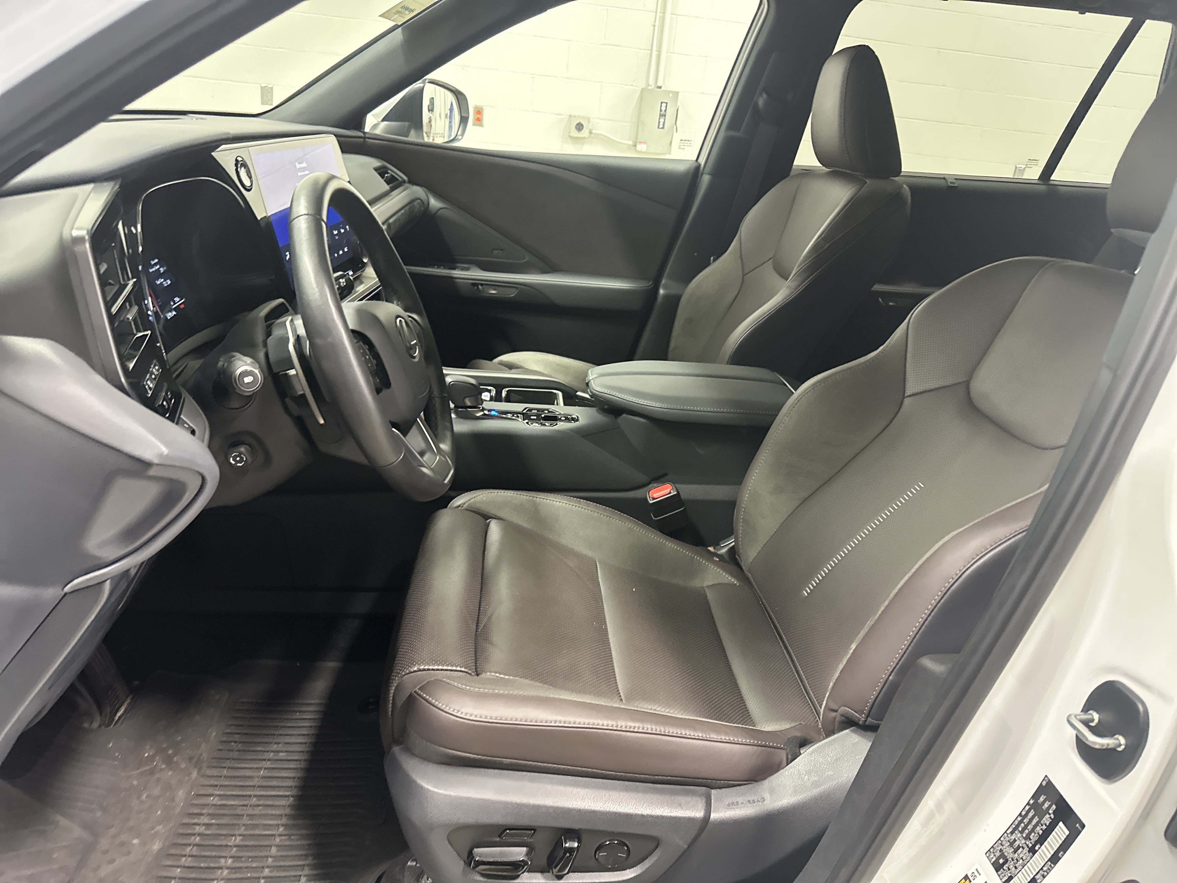 Certified 2026 Lexus TX 350 AWD w/ Technology Package image 16