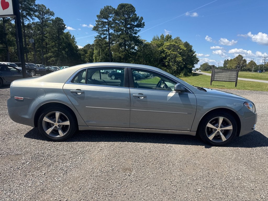 Used 2009 Chevrolet Malibu LT w/ Premium Audio Package FWD image 8
