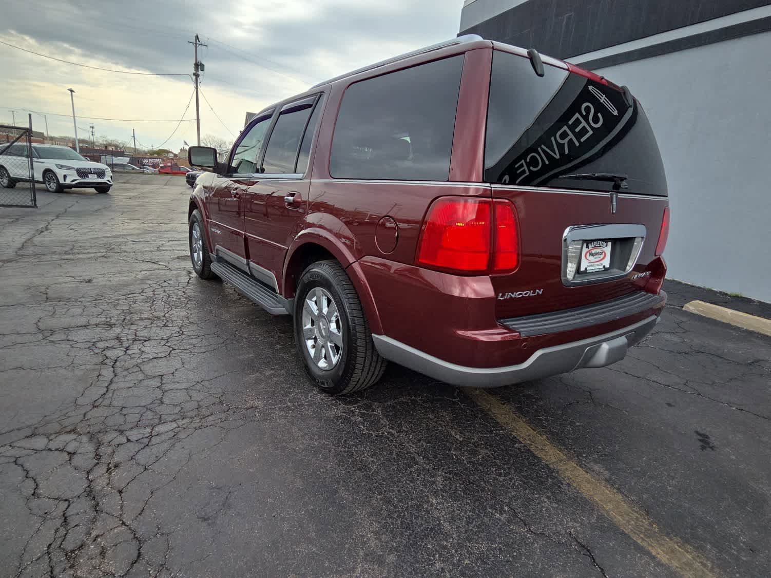 Used 2003 Lincoln Navigator Luxury image 7