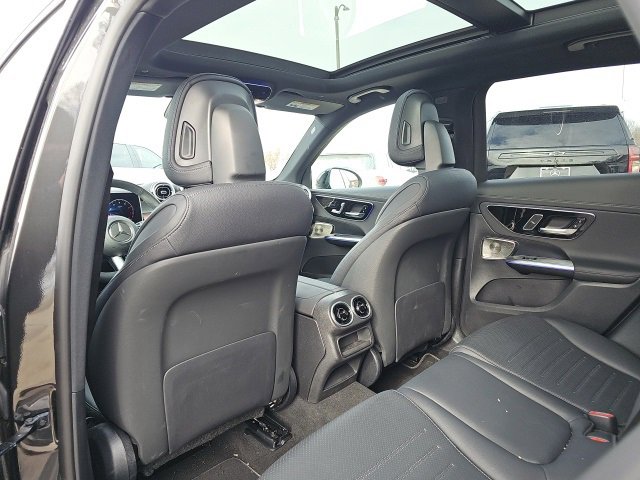 Used 2025 Mercedes-Benz GLC 300 GLC 300 image 11