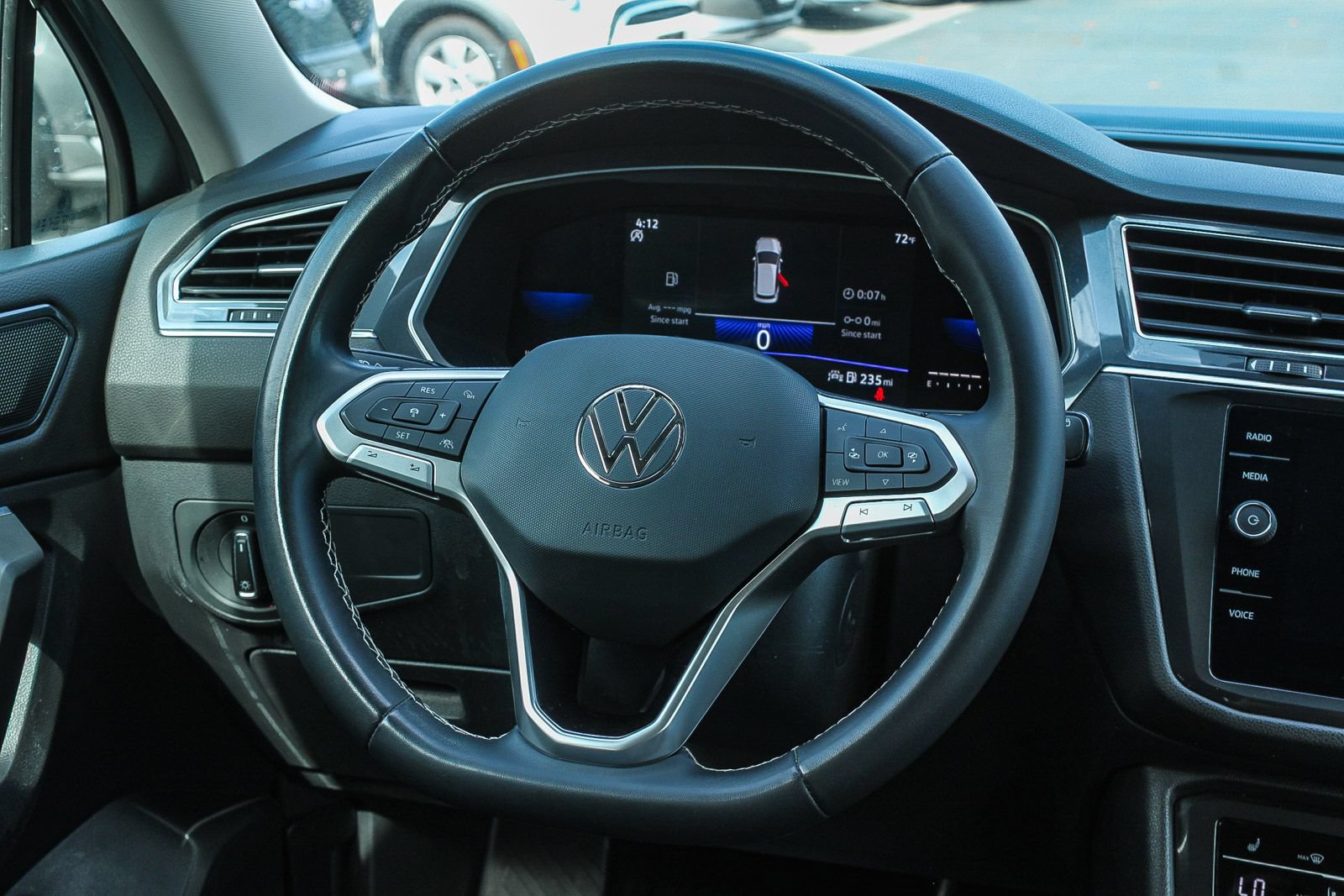 Used 2023 Volkswagen Tiguan SE FWD image 16