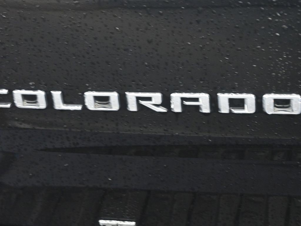 Used 2022 Chevrolet Colorado Z71 w/ Z71 Midnight Edition image 16