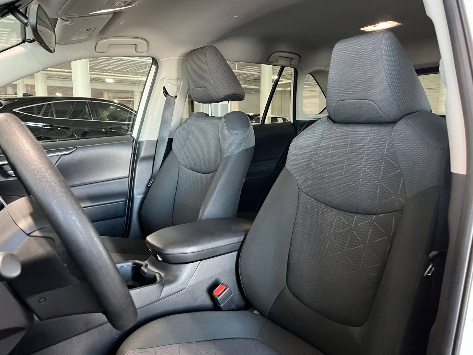 Used 2025 Toyota RAV4 XLE AWD/4WD image 13