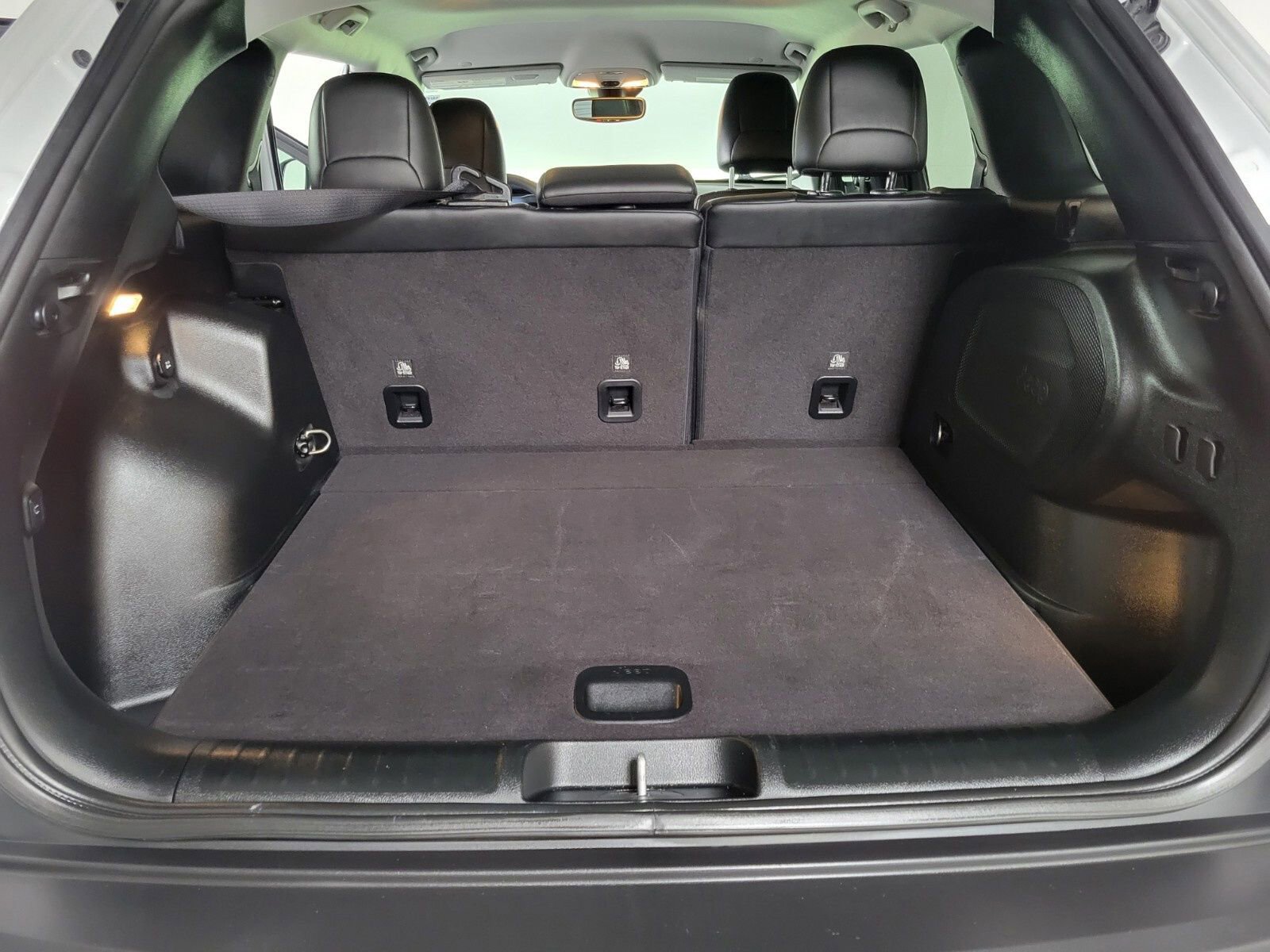 Used 2022 Jeep Cherokee Trailhawk w/ Sound & Nav Group image 20