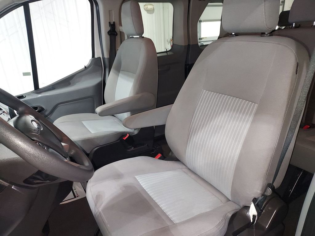 Used 2019 Ford Transit 150 XLT image 17