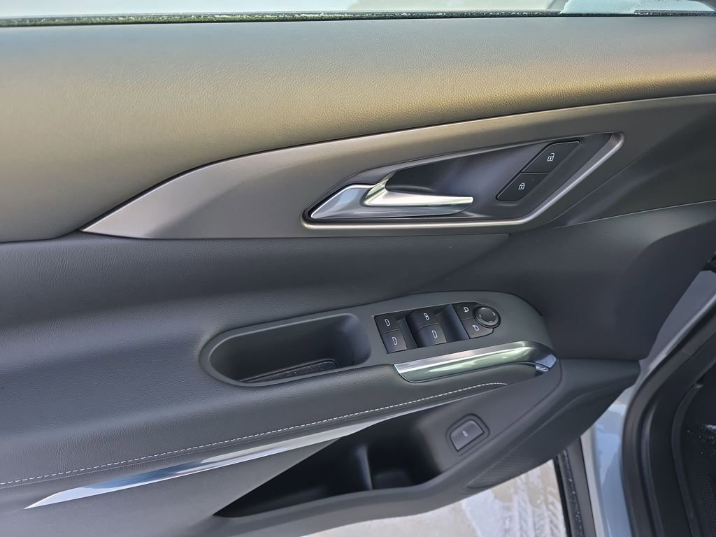 New 2026 Chevrolet Traverse LT w/ LPO, Floor Liner Package image 10