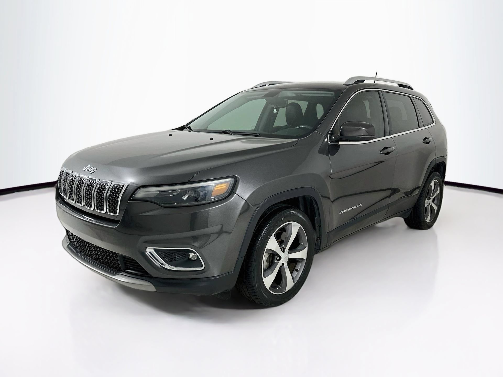 Used 2019 Jeep Cherokee Limited FWD image 3