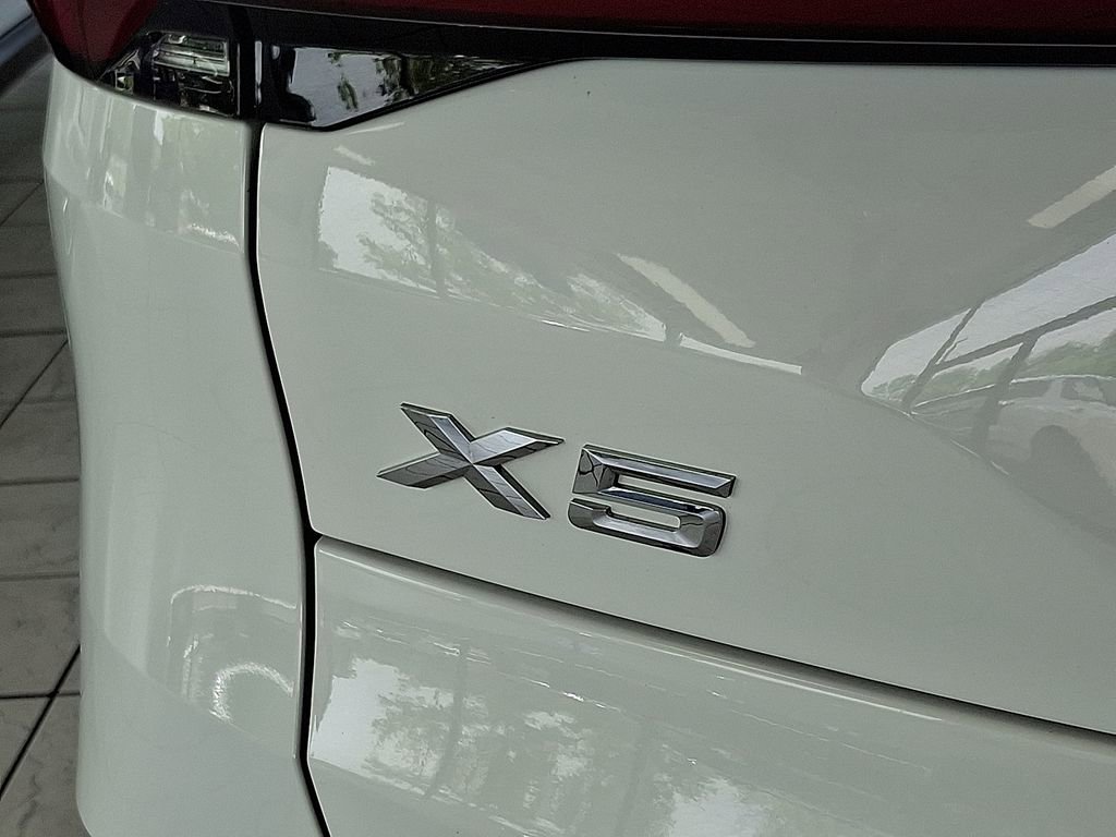 Used 2026 BMW X5 xDrive40i AWD/4WD image 15