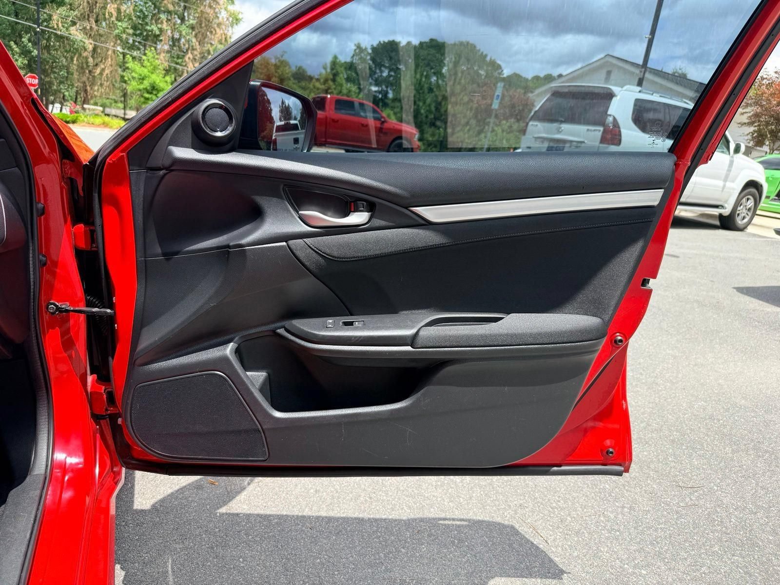 Used 2017 Honda Civic EX image 17