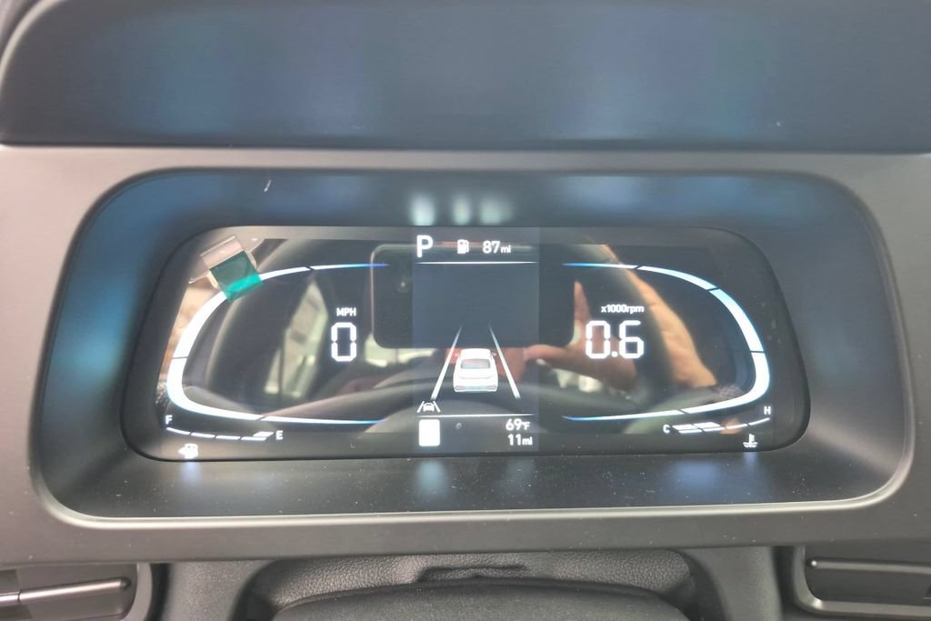 New 2026 Hyundai Elantra SEL Sport FWD image 30