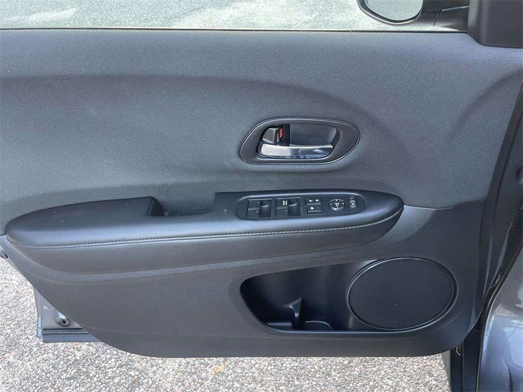 Used 2022 Honda HR-V LX image 15