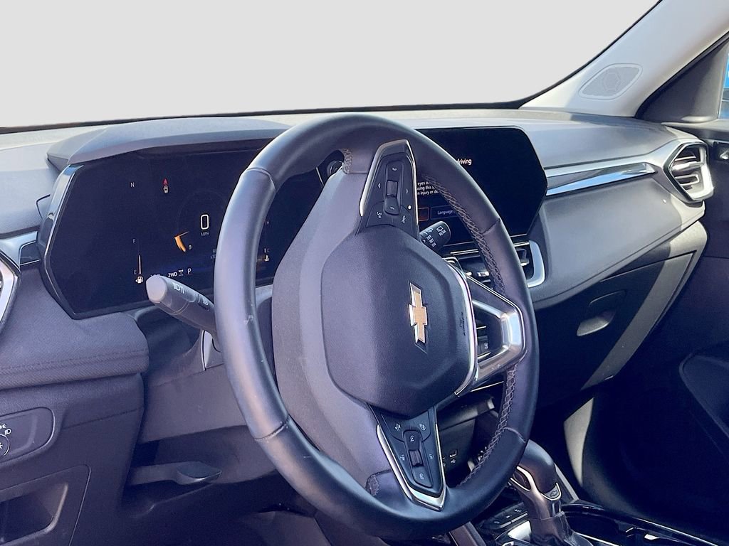 Used 2024 Chevrolet TrailBlazer LT w/ LT Cold Weather Package image 9