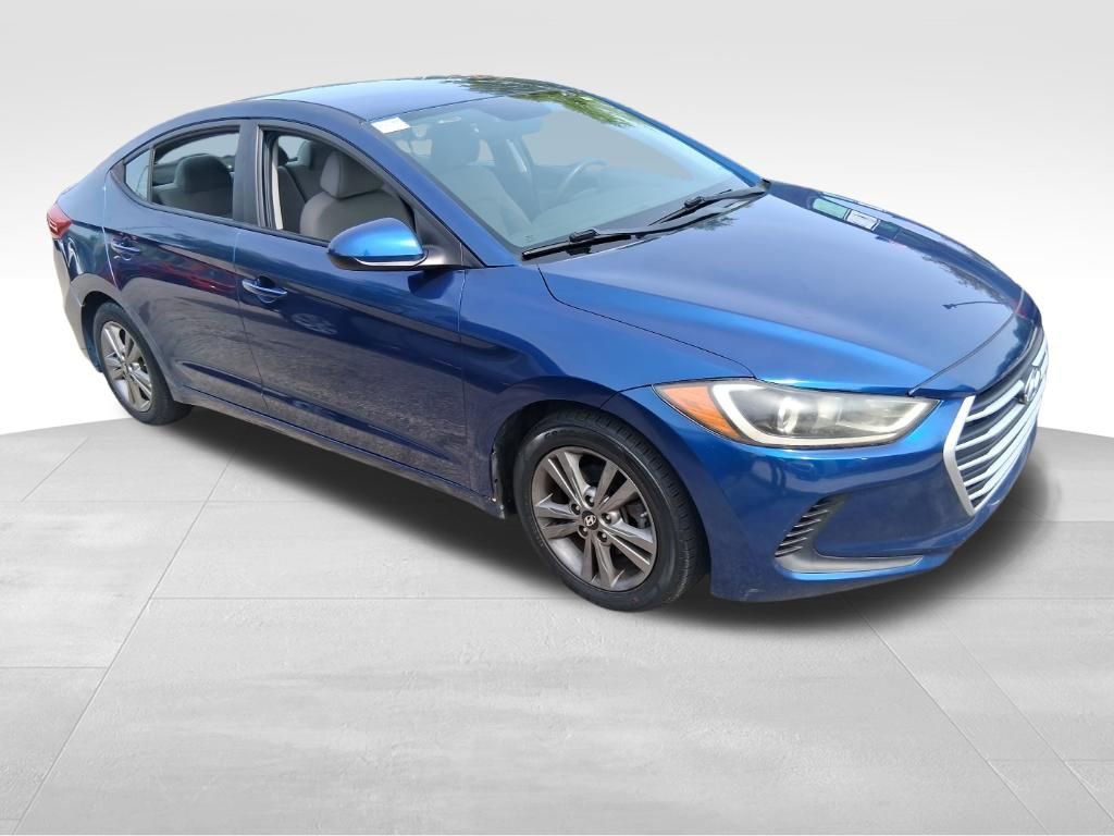Used 2017 Hyundai Elantra SE image 5