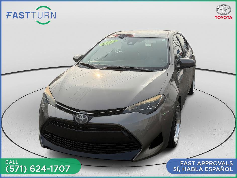 Used 2017 Toyota Corolla SE image 1
