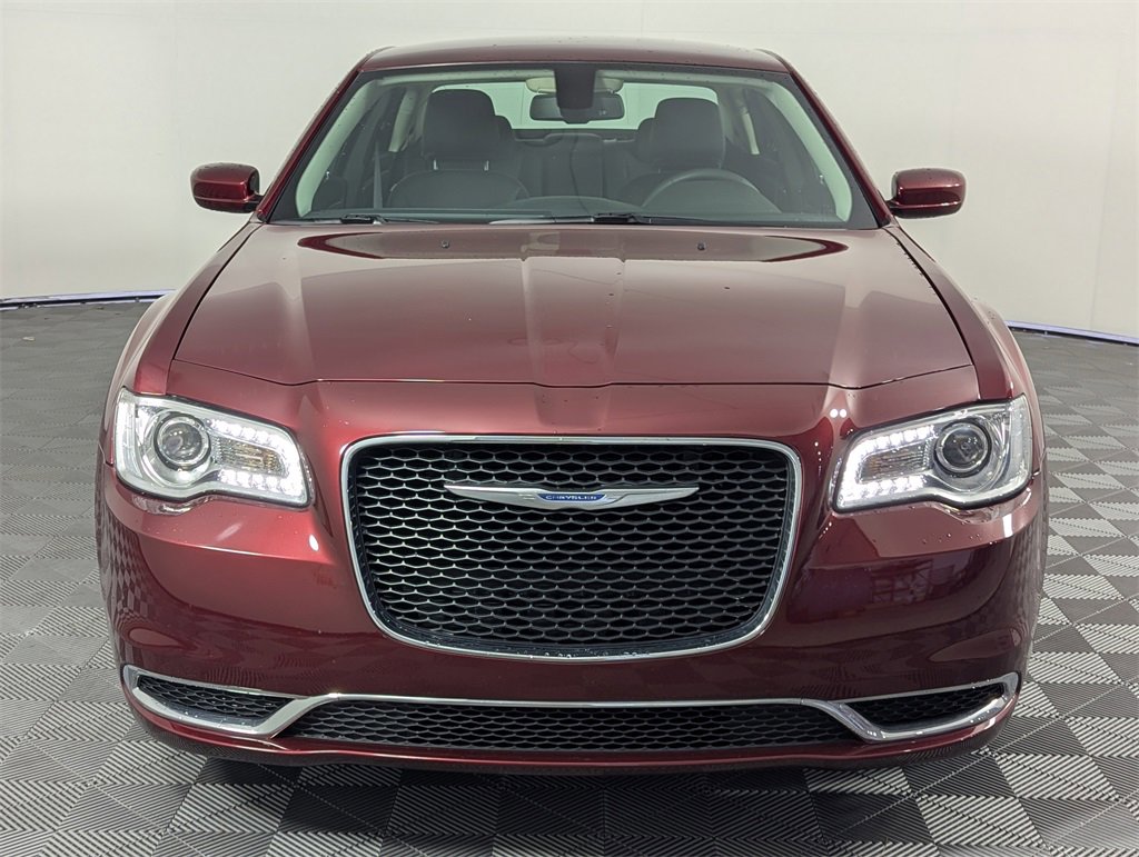 Used 2022 Chrysler 300 Touring image 10