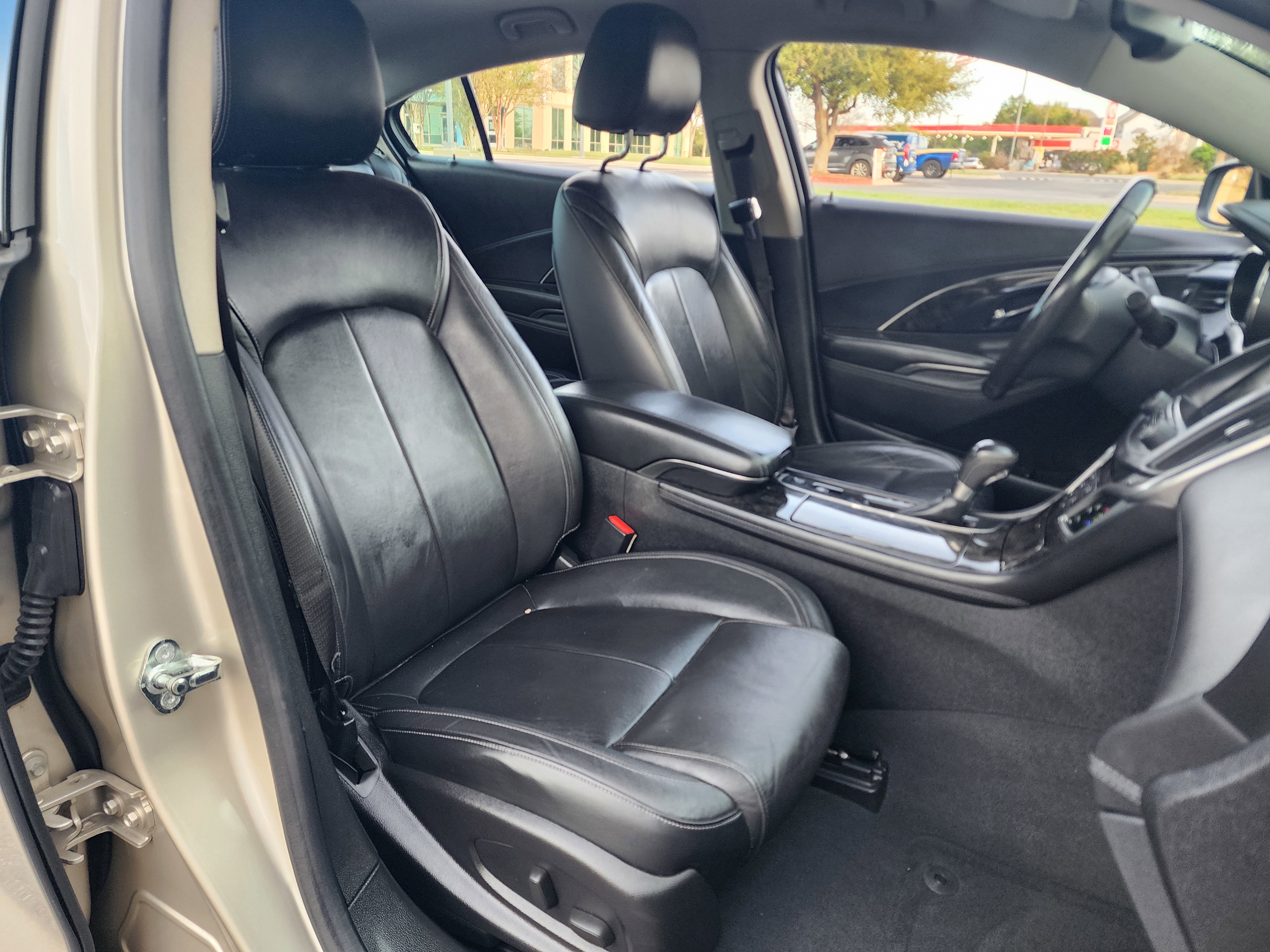 Used 2015 Buick LaCrosse Leather image 14