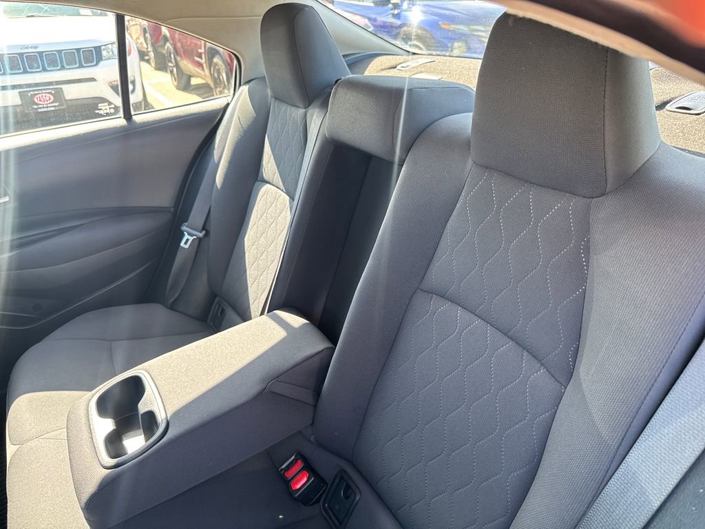 Used 2020 Toyota Corolla LE FWD image 33