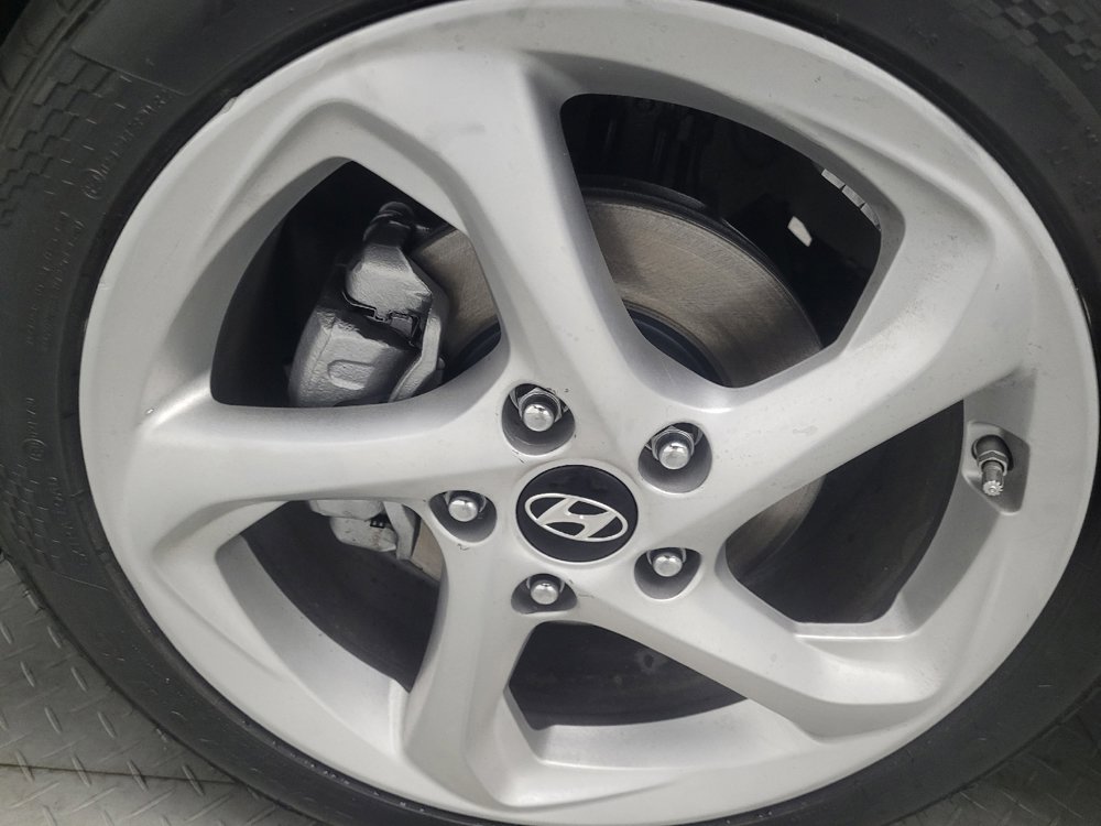 Used 2018 Hyundai Elantra SE image 31