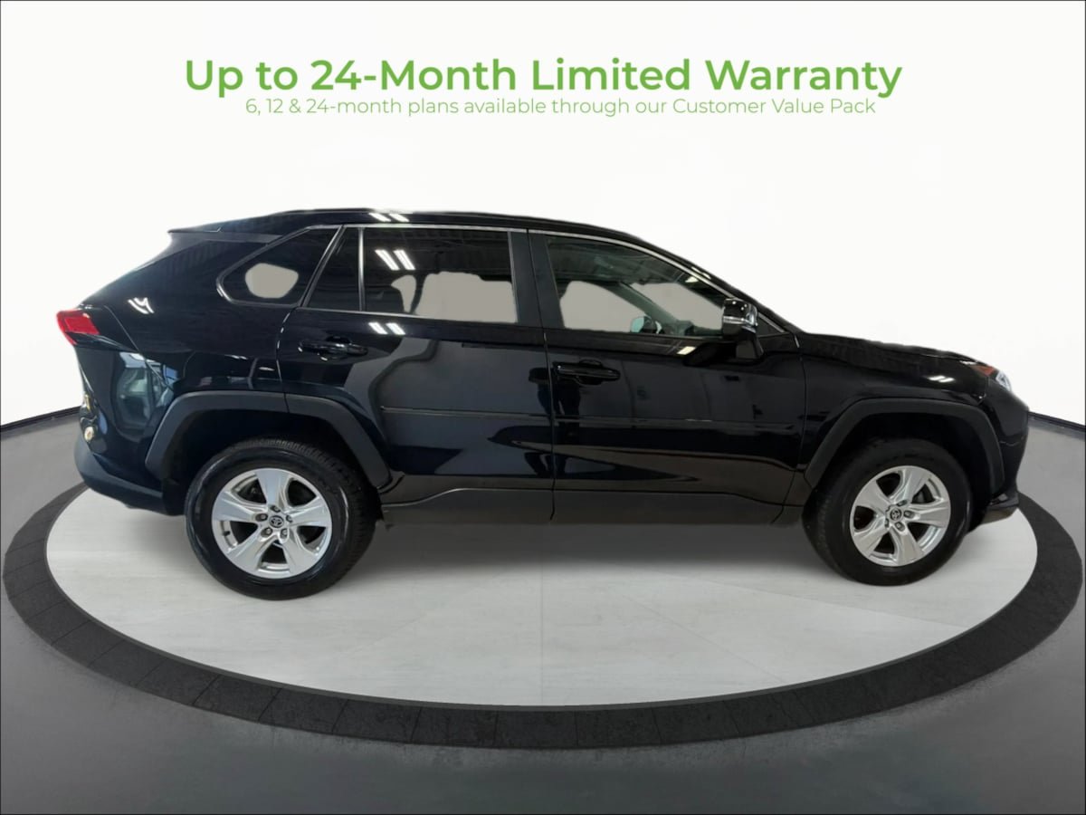 Used 2021 Toyota RAV4 XLE w/ XLE Grade Weather Package AWD/4WD image 8