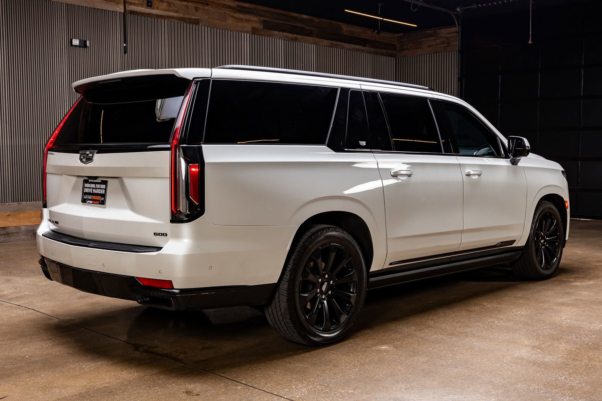 Used 2021 Cadillac Escalade ESV Sport w/ Driver Assist Tech Package AWD/4WD image 9