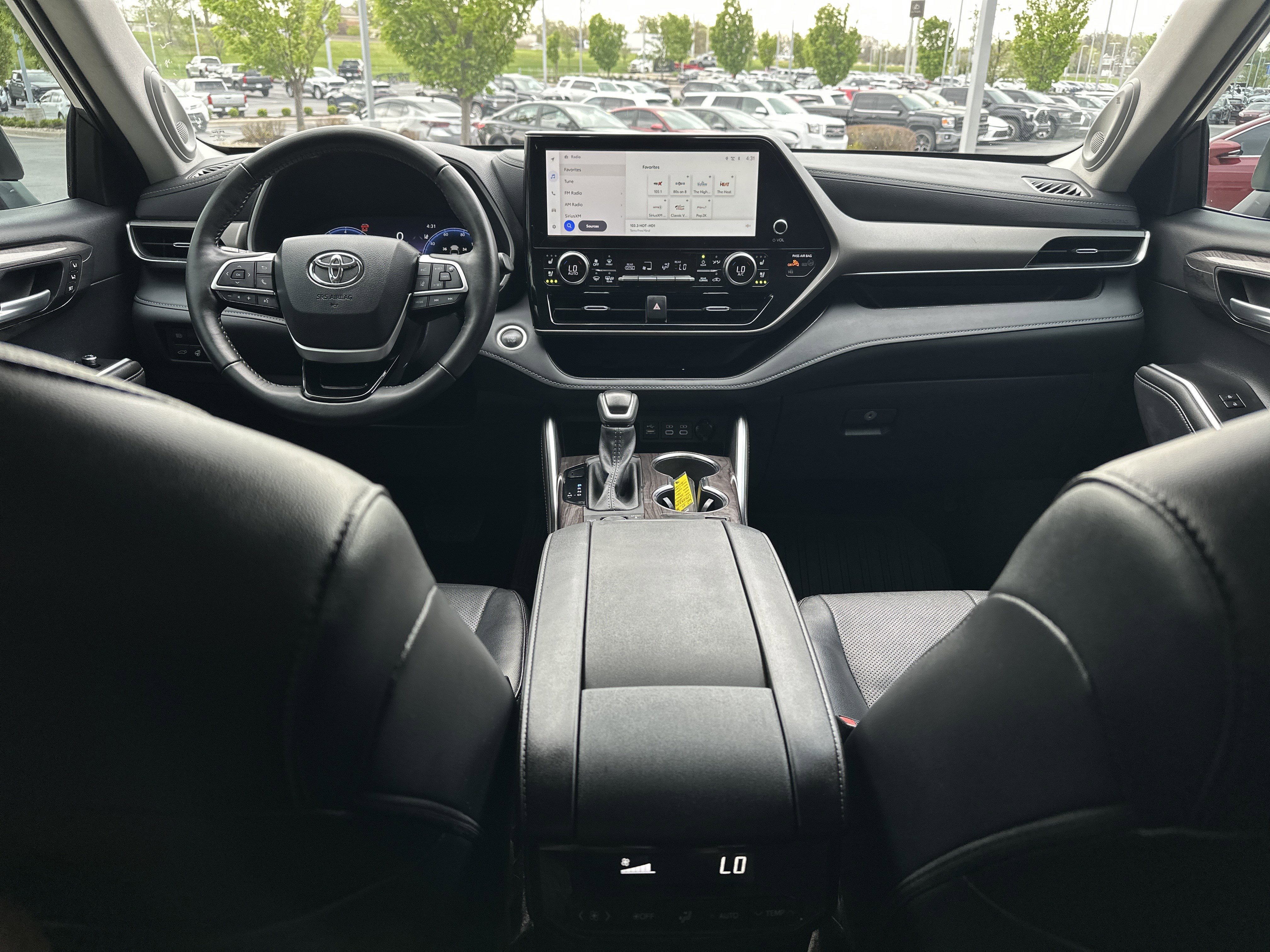 Certified 2025 Toyota Highlander Limited AWD/4WD image 22