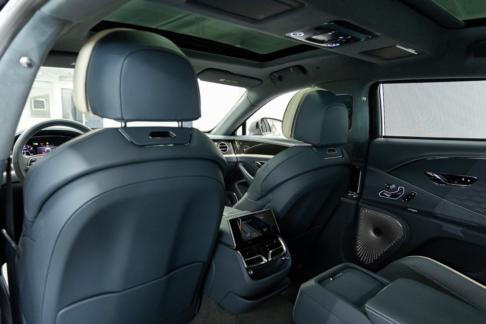 New 2026 Bentley Flying Spur Plug-In Hybrid AWD/4WD image 47