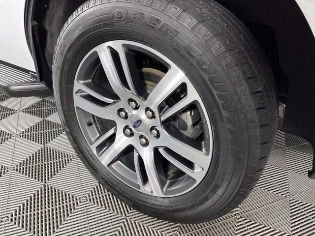Used 2024 Ford Expedition Limited RWD image 14