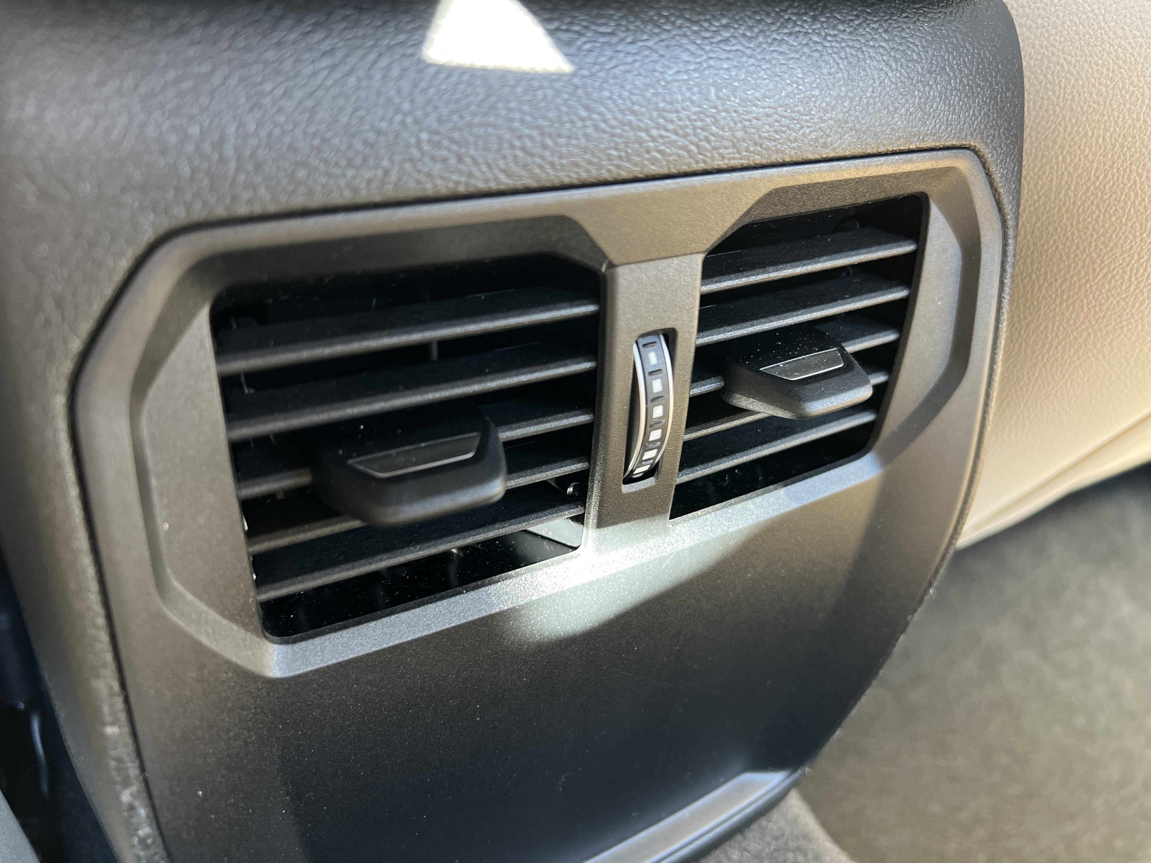 Certified 2025 BMW 230i Coupe image 40