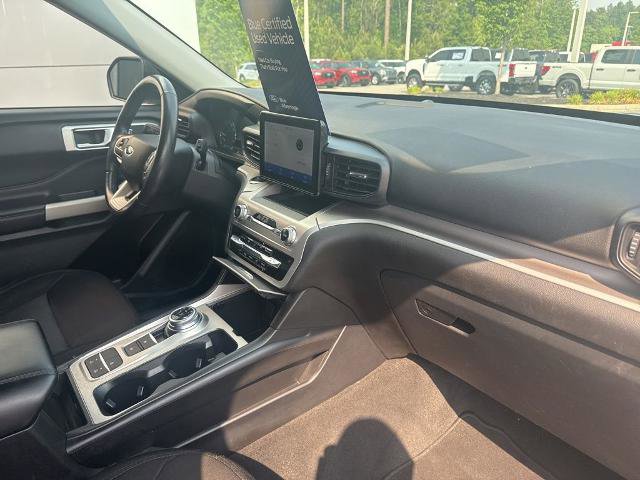 Certified 2022 Ford Explorer XLT RWD image 26
