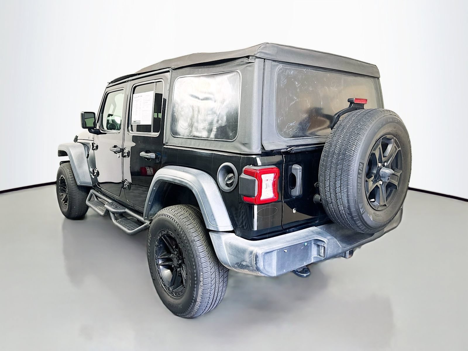 Used 2018 Jeep Wrangler Unlimited Sport S AWD/4WD image 5