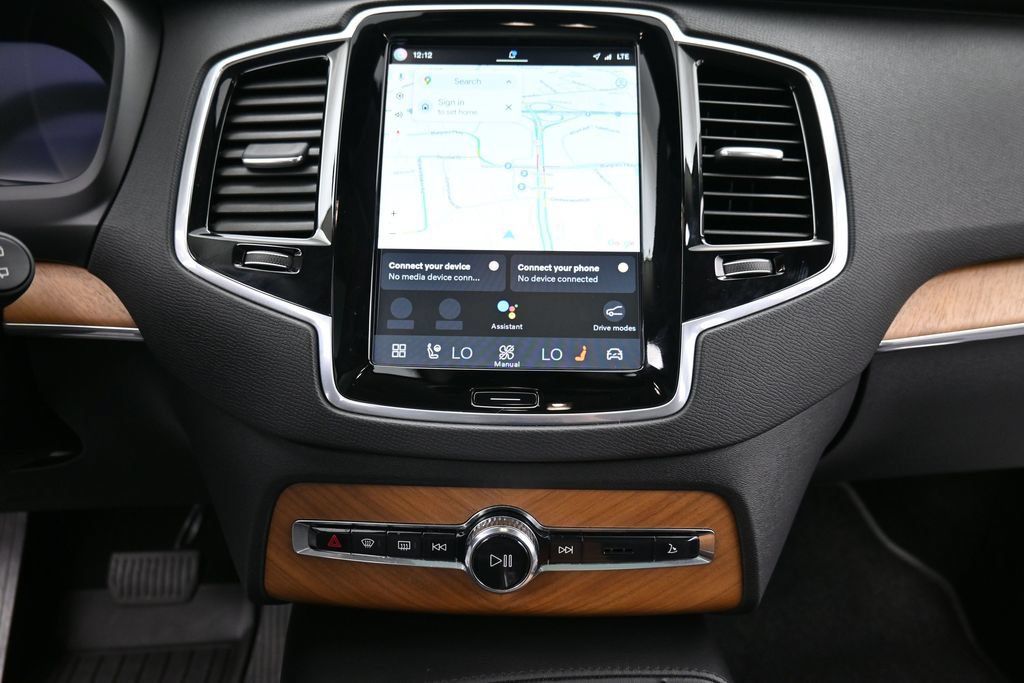 Used 2024 Volvo XC90 B6 Plus AWD/4WD image 13