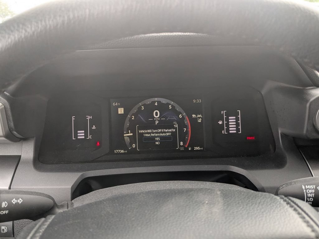 Used 2025 Toyota 4Runner SR5 AWD/4WD image 18