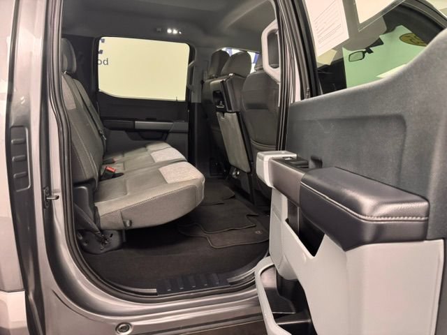 Used 2025 Ford F250 XLT AWD/4WD image 28