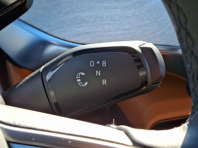 New 2025 Volkswagen ID. Buzz Pro S image 9