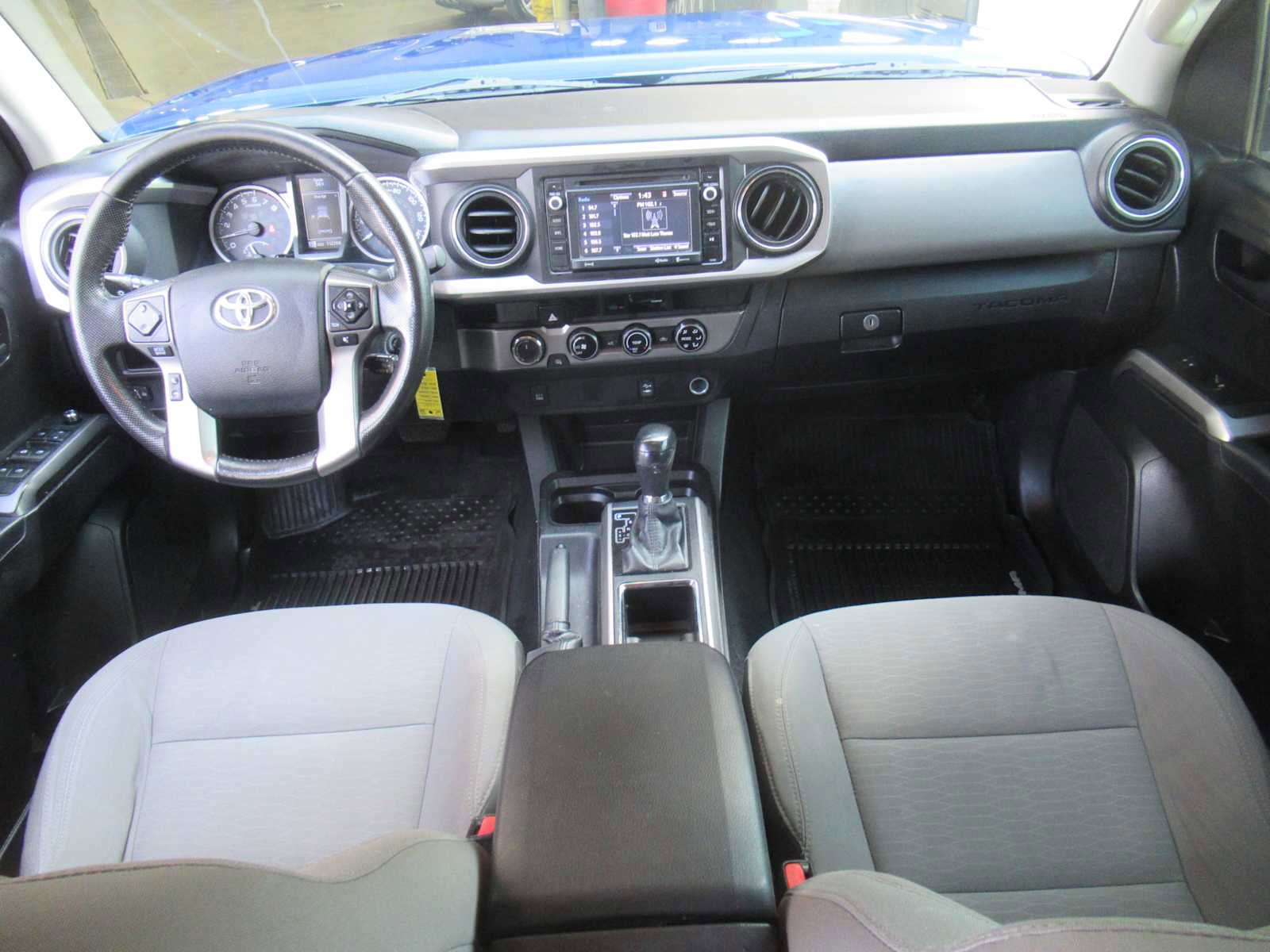 Used 2016 Toyota Tacoma SR5 w/ Towing Package image 36