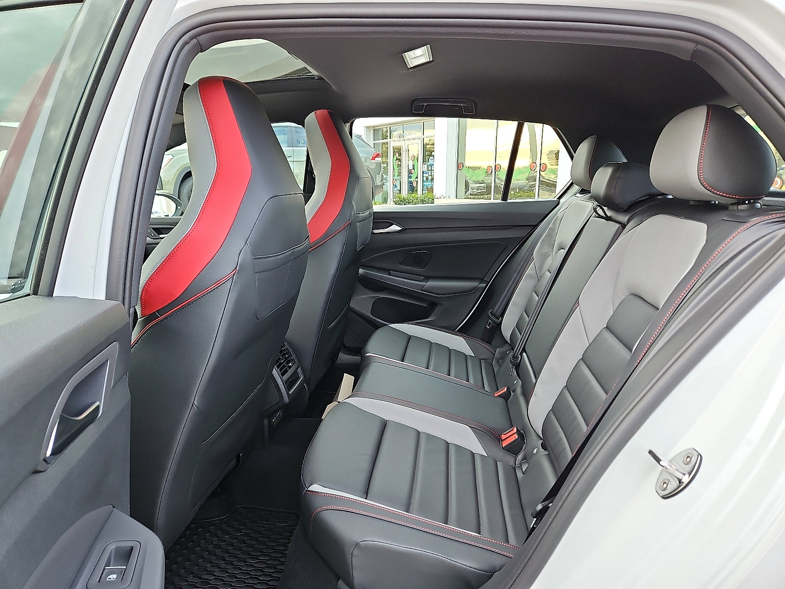 New 2026 Volkswagen GTI SE image 9