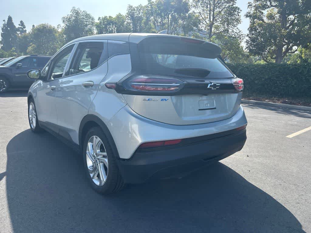 Used 2023 Chevrolet Bolt LT w/ Driver Confidence Package FWD image 4