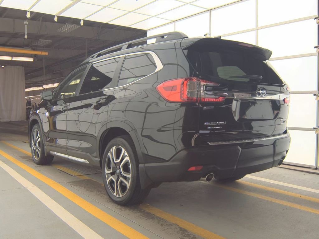 Certified 2024 Subaru Ascent Limited image 3