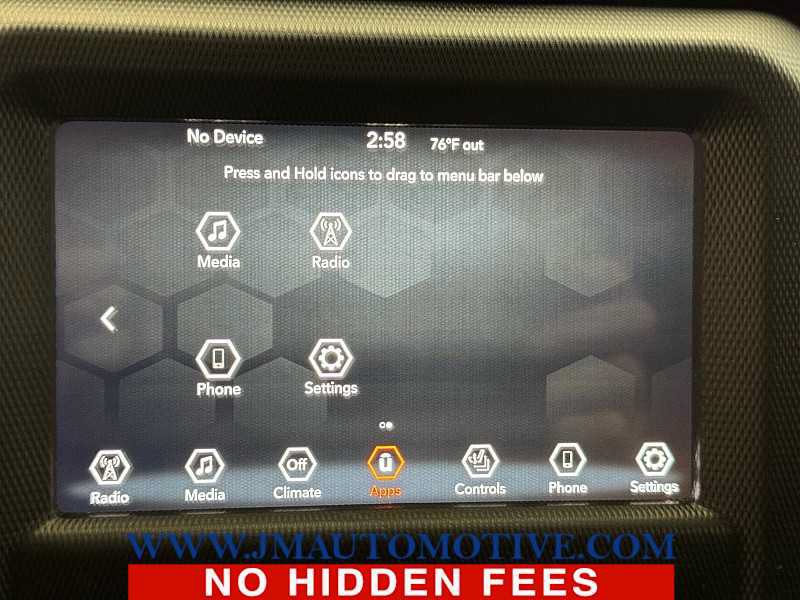 Used 2019 Jeep Wrangler Unlimited Sahara w/ Cold Weather Group AWD/4WD image 26