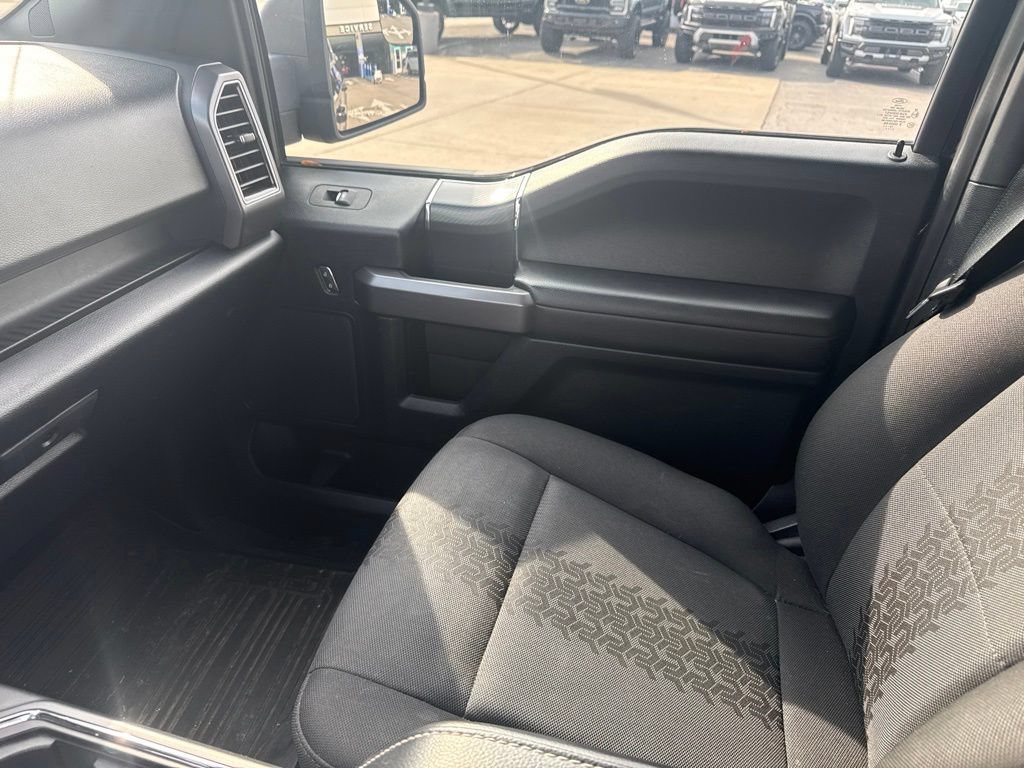 Used 2020 Ford F150 XLT w/ Equipment Group 302A Luxury AWD/4WD image 18