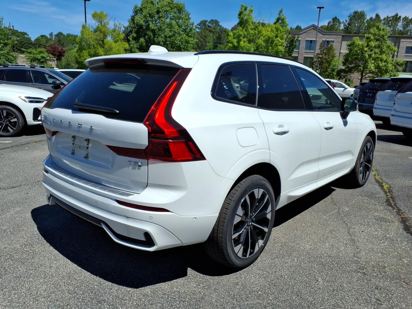New 2026 Volvo XC60 T8 Plus w/ Protection Package Premier AWD/4WD image 3