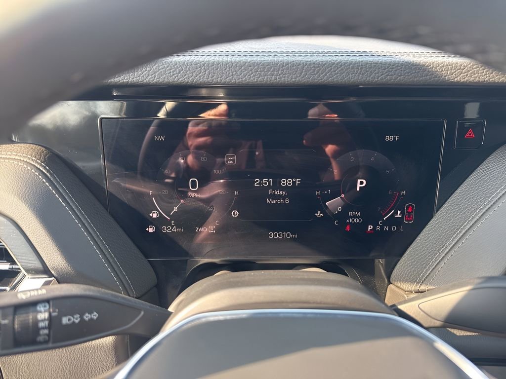 Used 2025 GMC Yukon Denali image 25